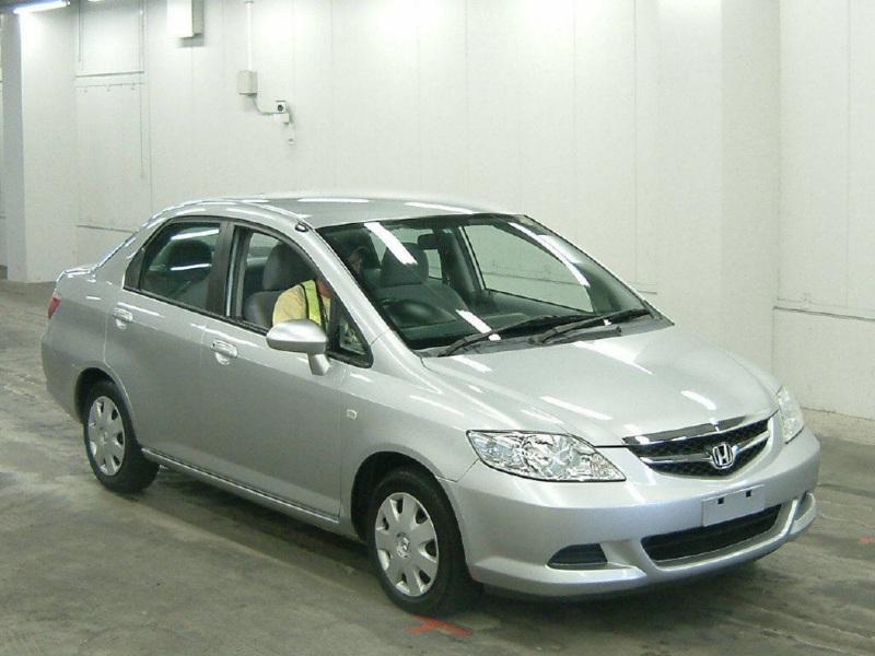 Honda Fit Aria technical specifications and fuel economy